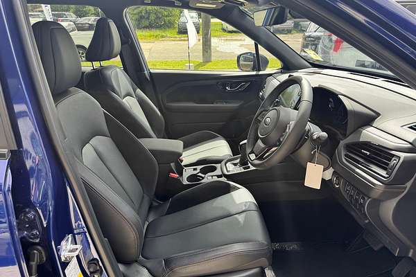 2025 Subaru Forester Hybrid Touring S6