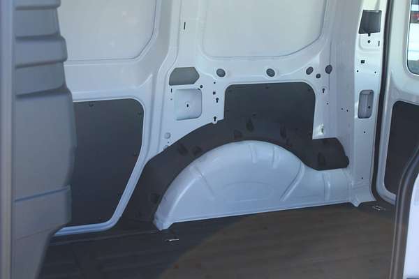 2025 Volkswagen Caddy TDI320 5 SWB