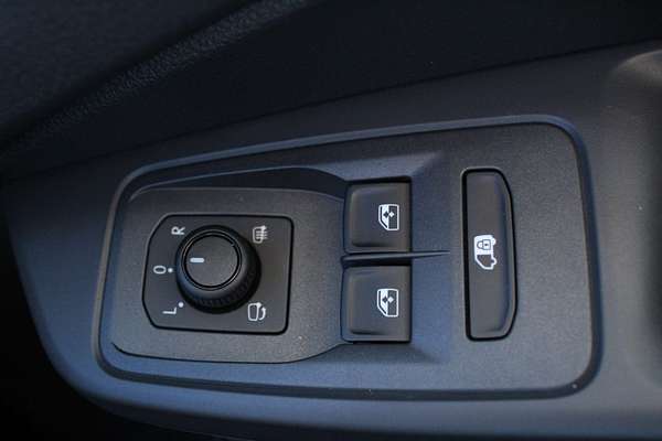 2025 Volkswagen Caddy TDI320 5 SWB