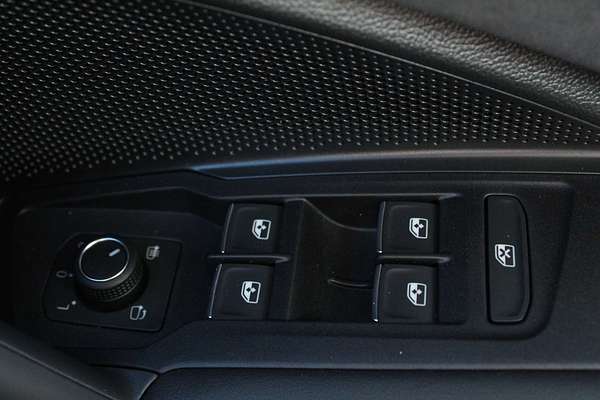 2025 Volkswagen Tayron 195TSI R-Line R4