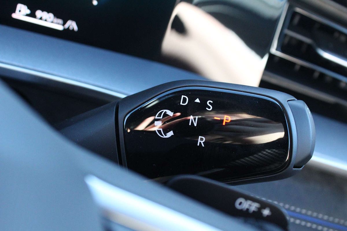 2025 Volkswagen Tayron 195TSI R-Line R4