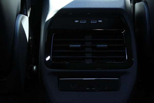 2025 Volkswagen ID.4 Pro E2