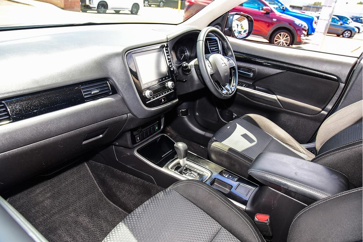 2020 Mitsubishi Outlander ES ZL