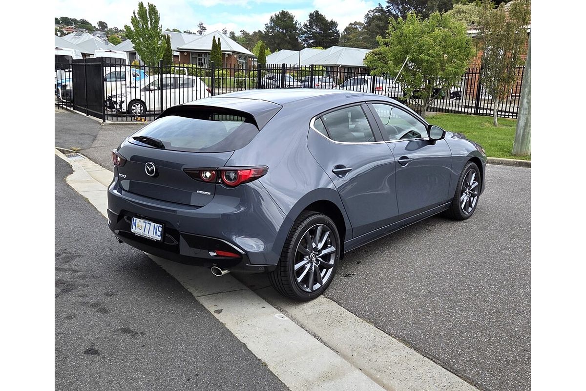 MAZDA3 R 6AUTO HATCH G20 EVOLVE MAZDA3 R 6AUTO HATCH G20 EVOLVE