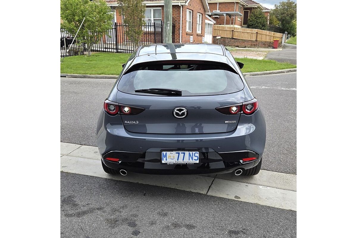MAZDA3 R 6AUTO HATCH G20 EVOLVE MAZDA3 R 6AUTO HATCH G20 EVOLVE