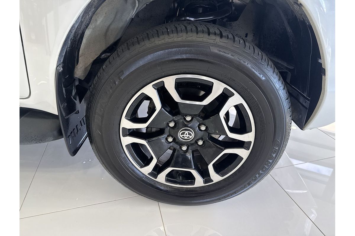 2023 Toyota Hilux SR5 GUN126R 4X4