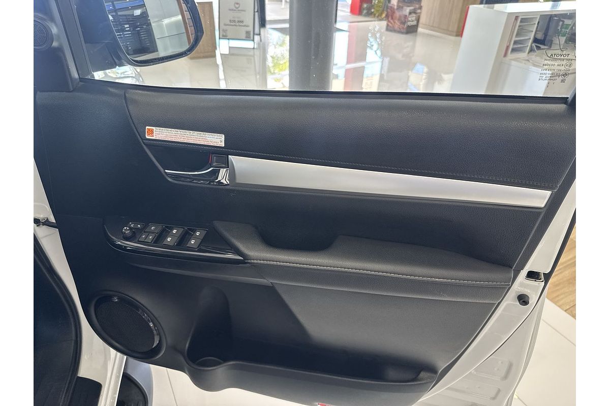 2023 Toyota Hilux SR5 GUN126R 4X4