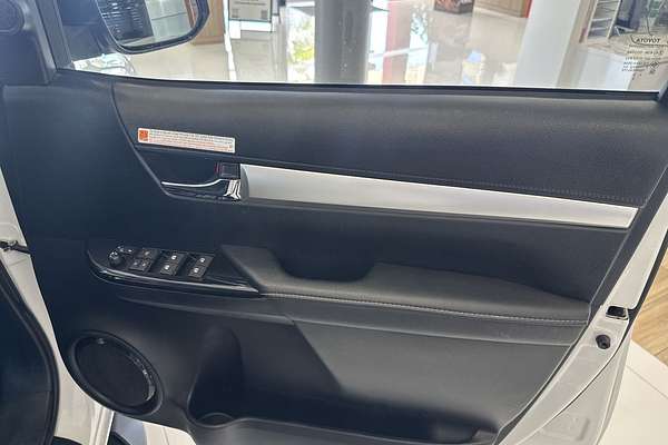 2023 Toyota Hilux SR5 GUN126R 4X4