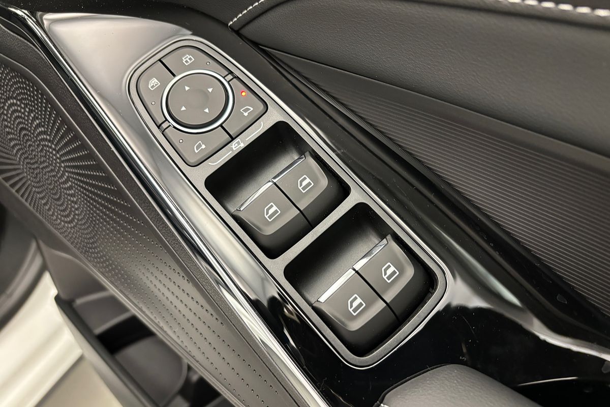 2025 GWM H6 Vanta B01