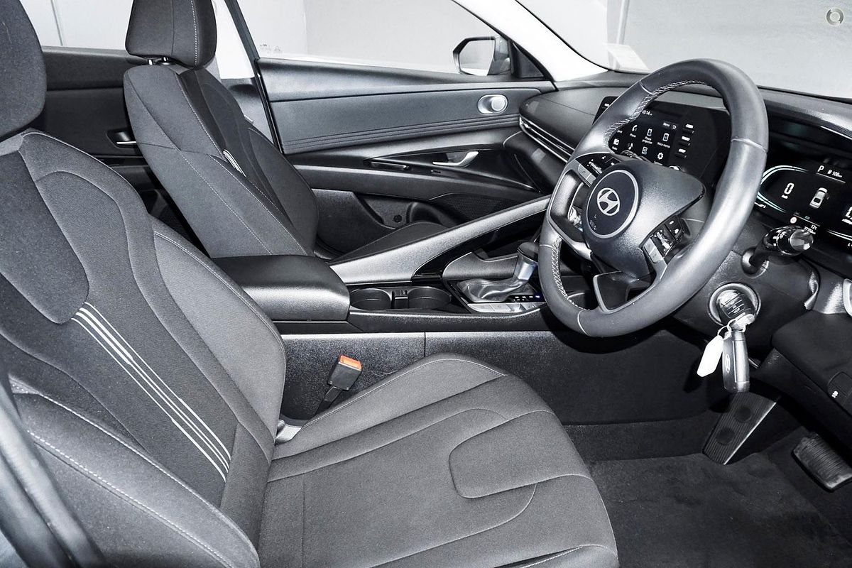 2025 Hyundai i30 Elite Hybrid CN7.V2