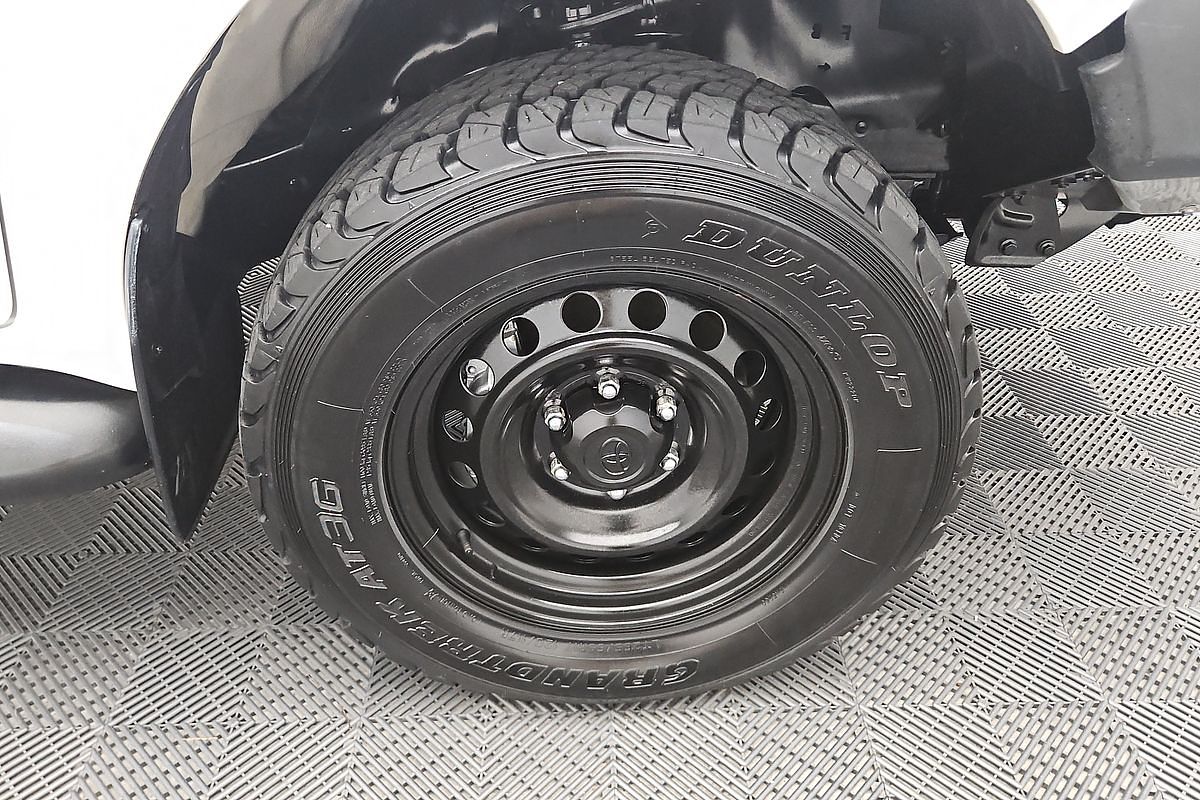 2019 Toyota Hilux SR GUN126R 4X4