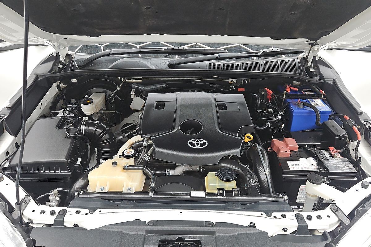 2019 Toyota Hilux SR GUN126R 4X4