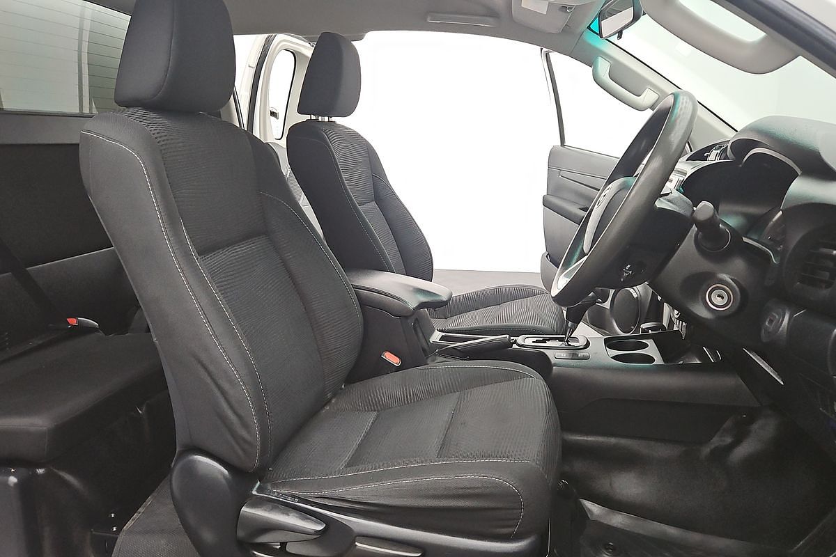 2019 Toyota Hilux SR GUN126R 4X4