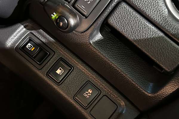 2017 Nissan Navara ST-X D23 Series 2 4X4