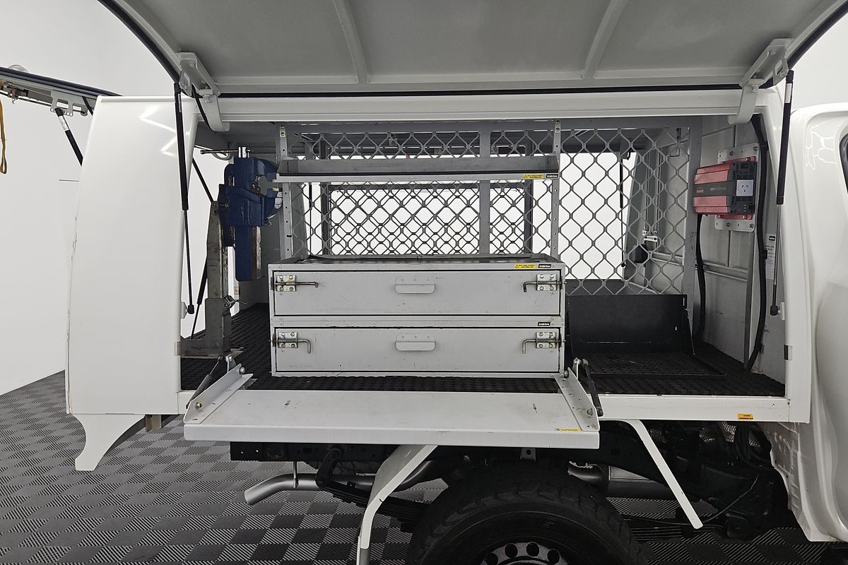 2019 Toyota Hilux SR GUN126R 4X4