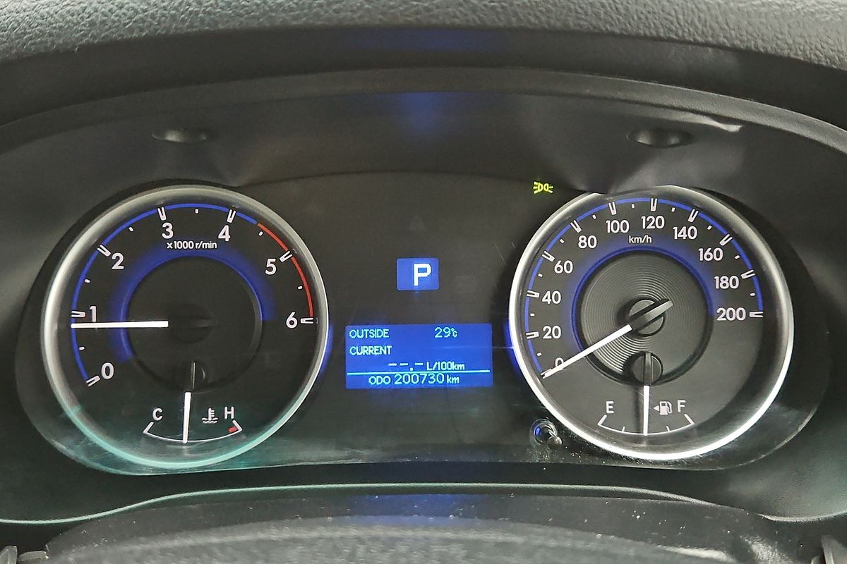 2019 Toyota Hilux SR GUN126R 4X4