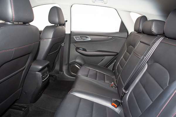 2024 MG HS Vibe SAS23