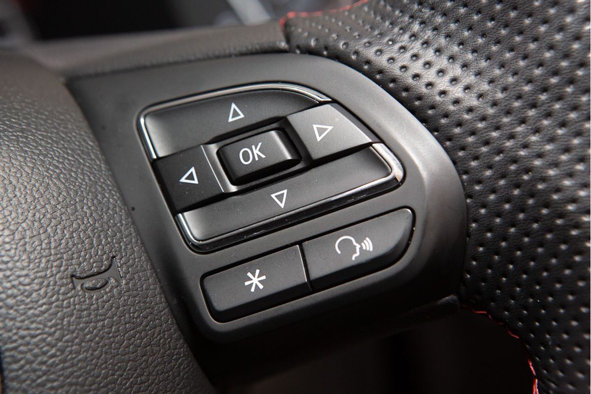 2024 MG HS Vibe SAS23