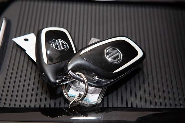 2024 MG HS Vibe SAS23