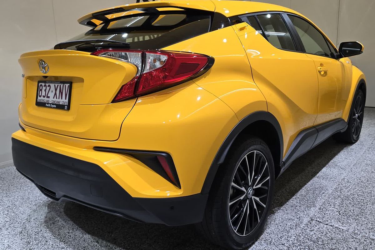 2017 Toyota C-HR NGX10R