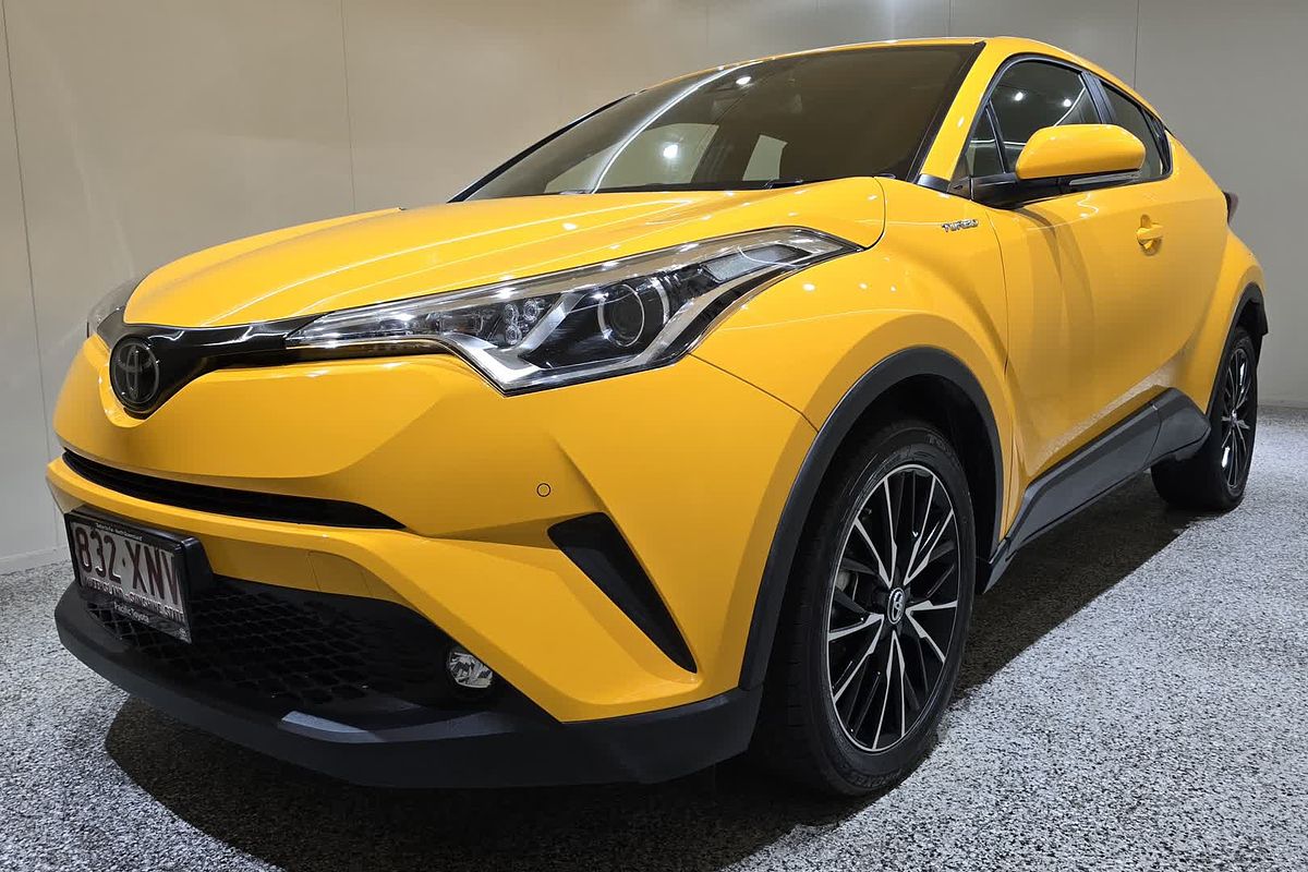 2017 Toyota C-HR NGX10R