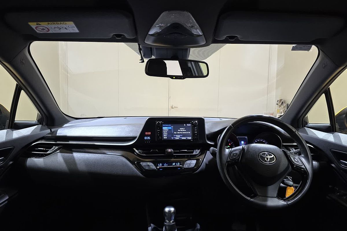 2017 Toyota C-HR NGX10R