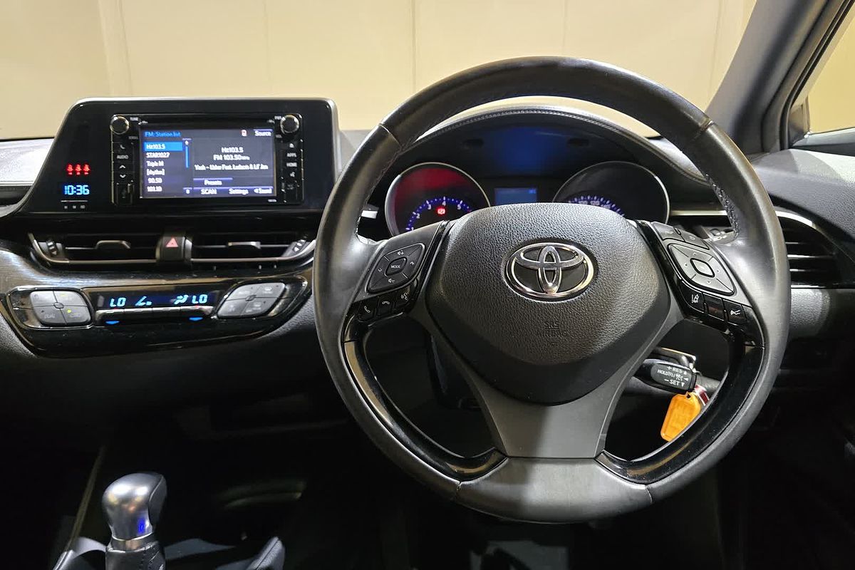 2017 Toyota C-HR NGX10R