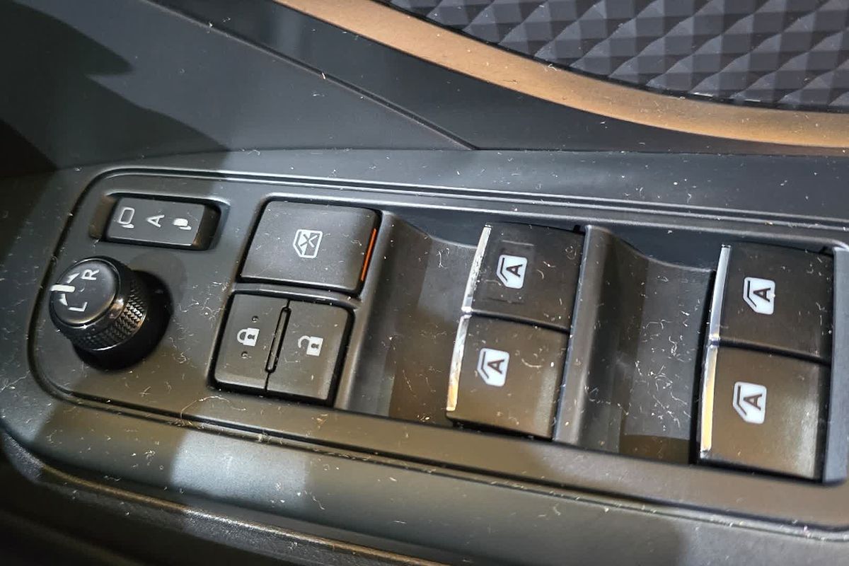 2017 Toyota C-HR NGX10R