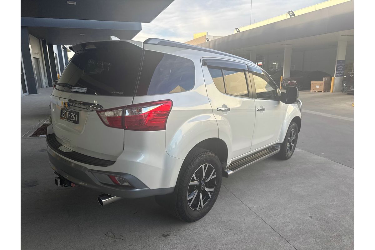 2019 Isuzu MU-X LS-T