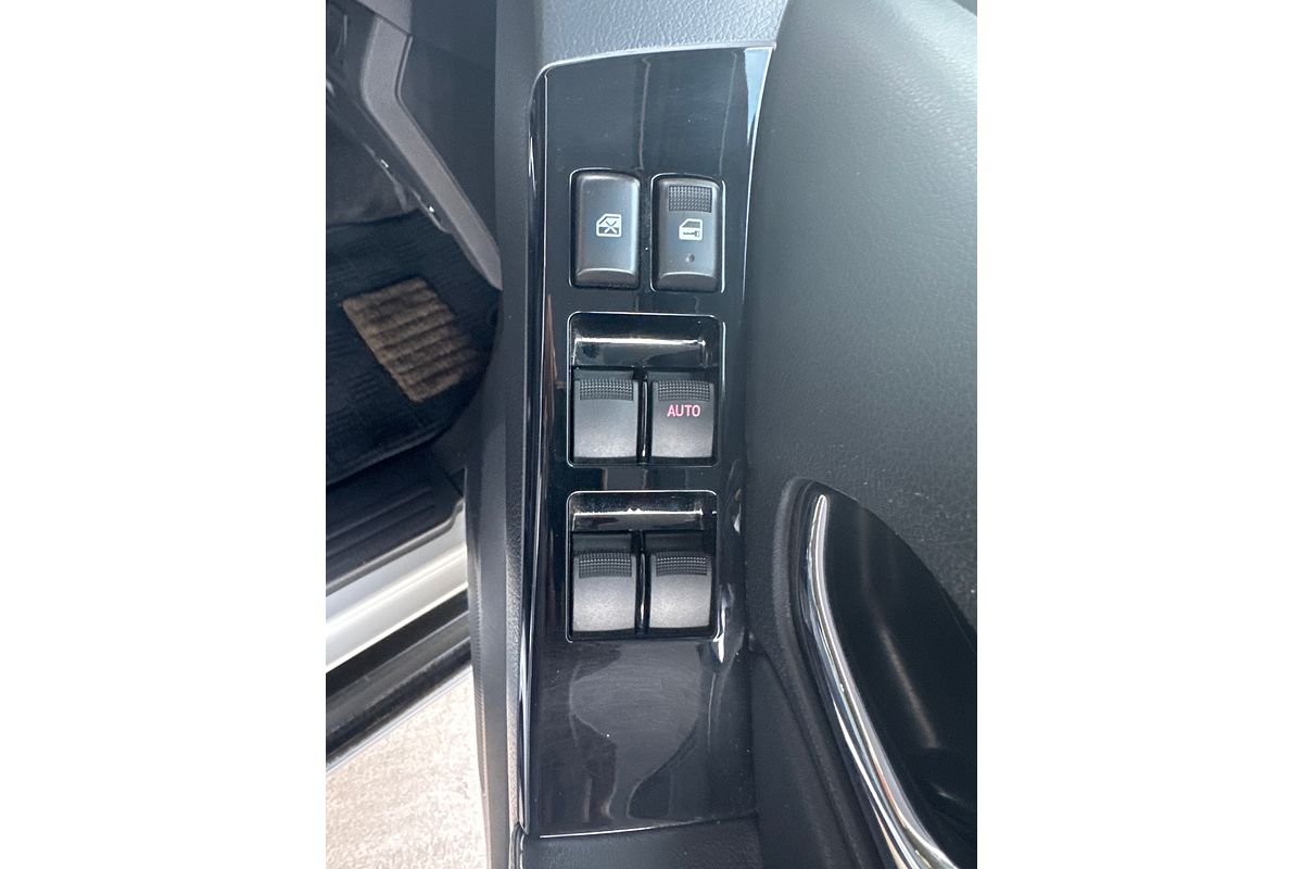 2019 Isuzu MU-X LS-T