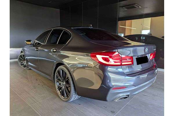 2017 BMW 5 Series 540i M Sport G30