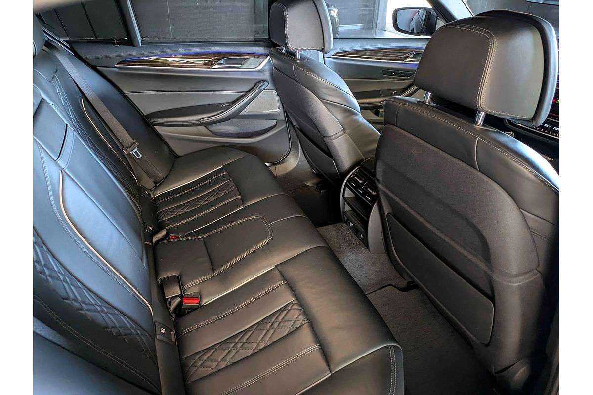 2017 BMW 5 Series 540i M Sport G30