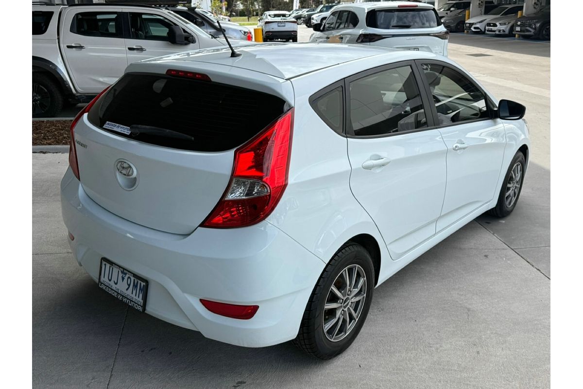 2014 Hyundai Accent Active RB2