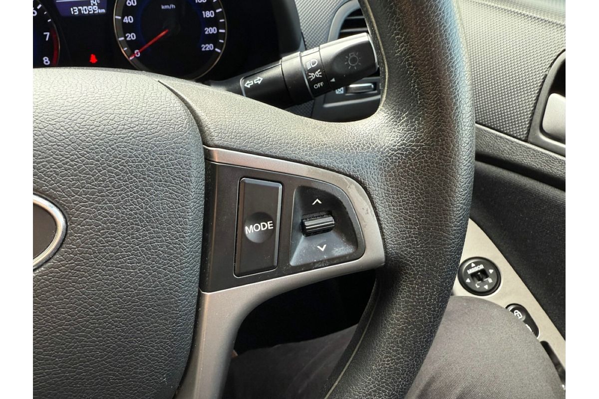 2014 Hyundai Accent Active RB2