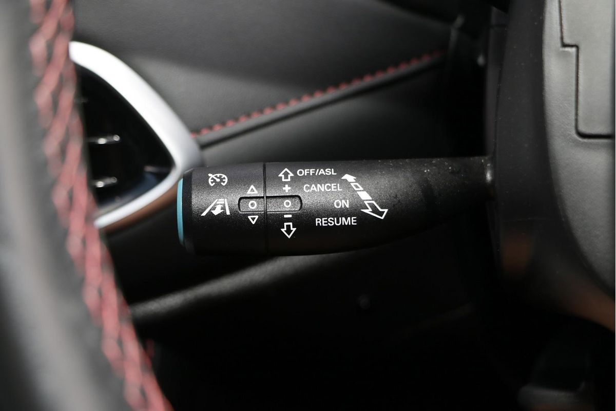 2024 MG HS Plus EV Essence SAS23