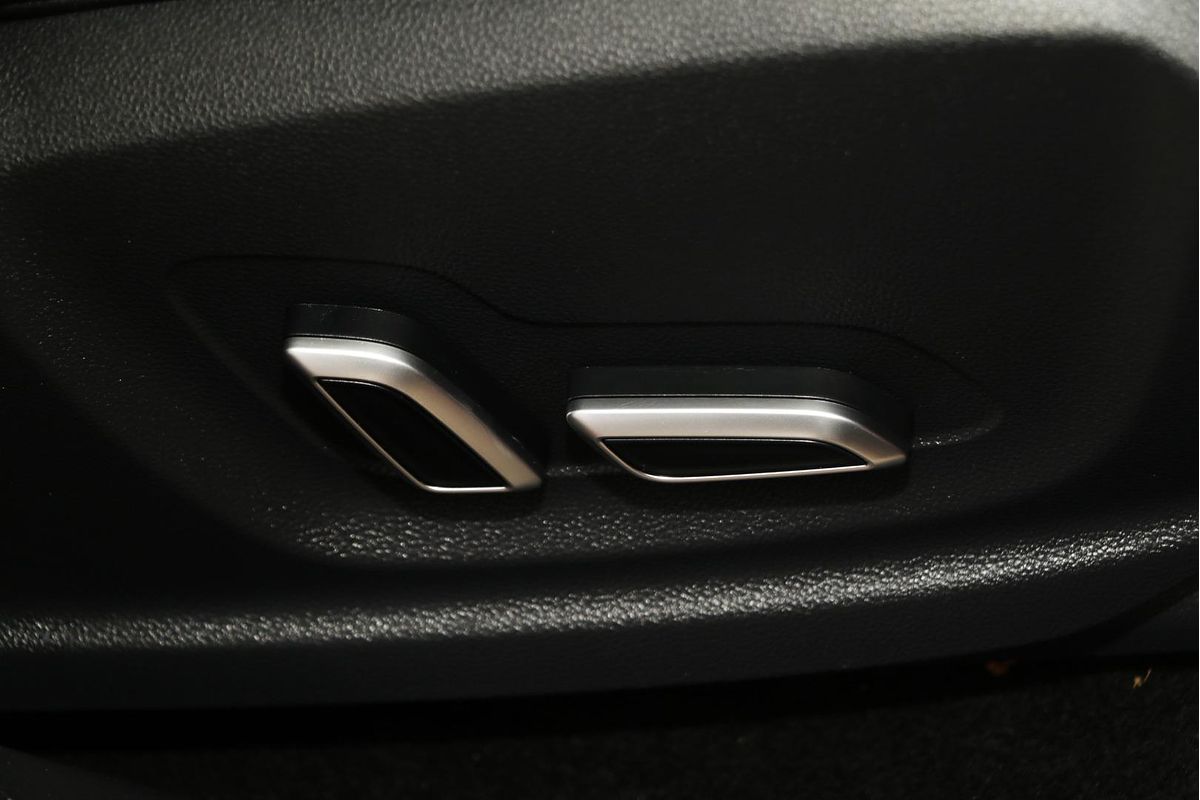 2024 MG HS Plus EV Essence SAS23