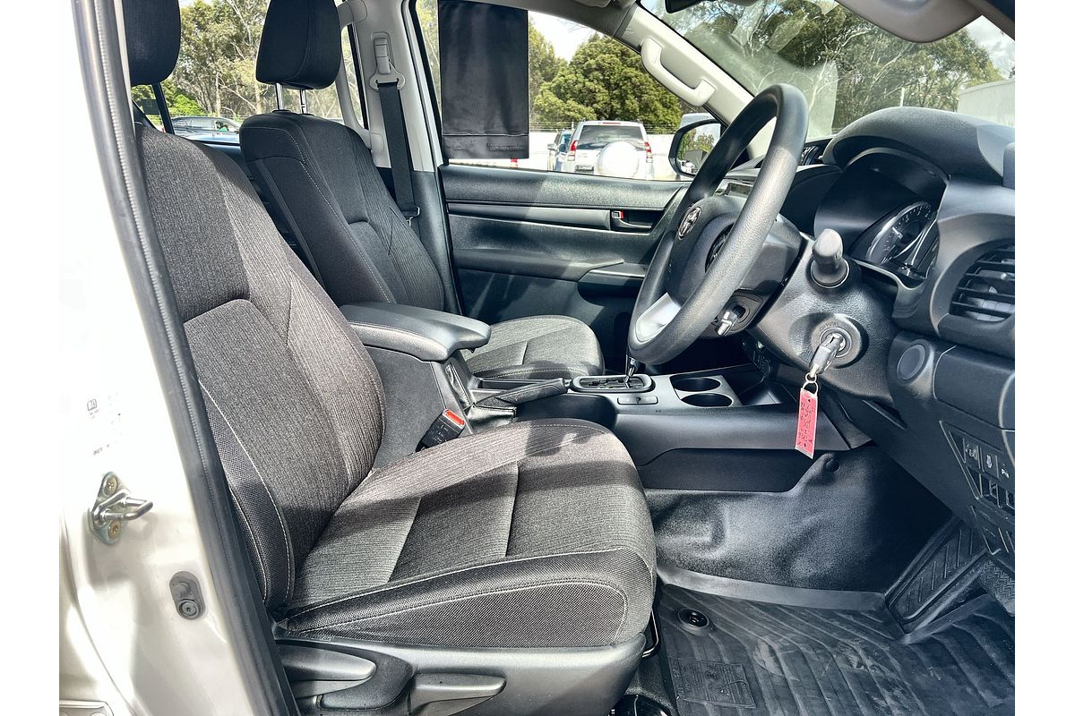 2024 Toyota Hilux SR GUN126R