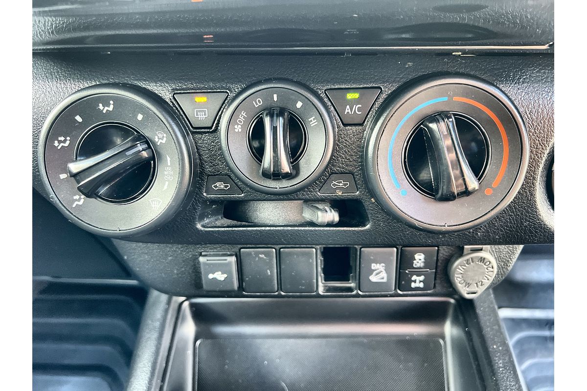 2024 Toyota Hilux SR GUN126R