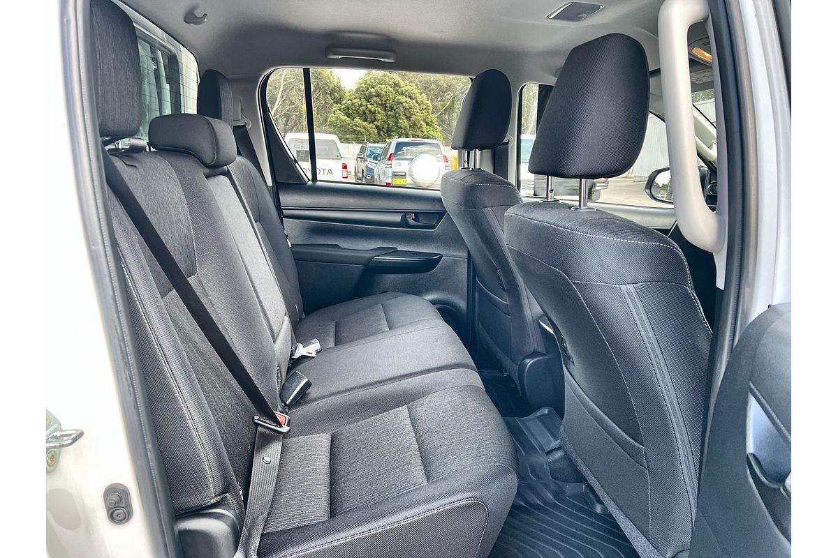 2024 Toyota Hilux SR GUN126R