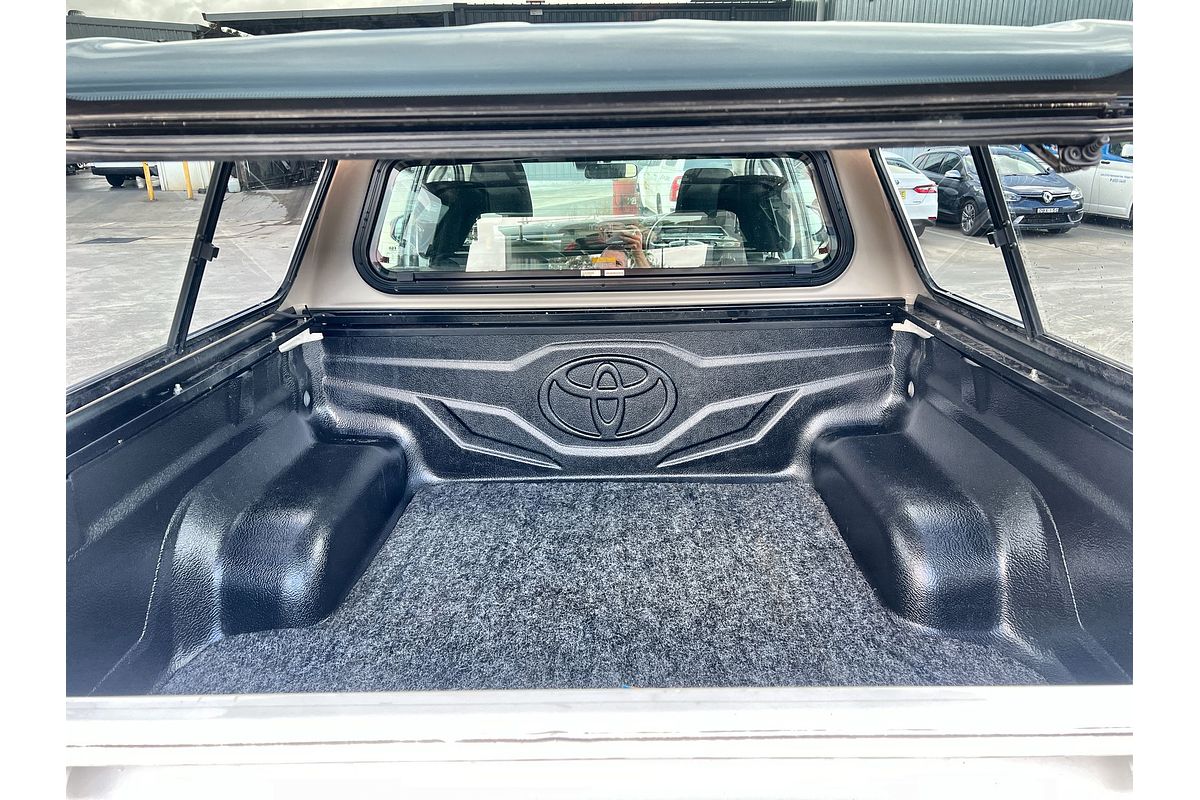 2024 Toyota Hilux SR GUN126R