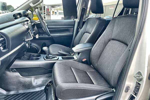 2024 Toyota Hilux SR GUN126R