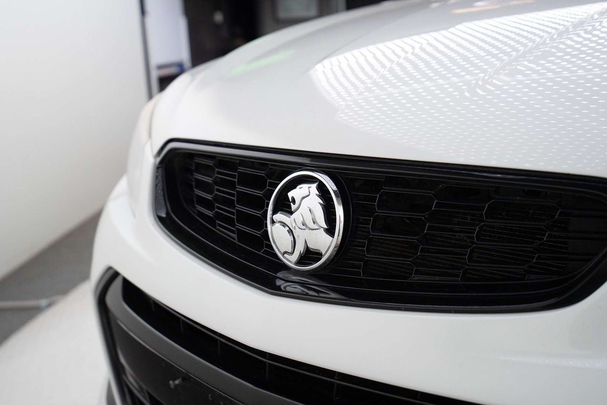 2016 Holden Commodore SV6 Black VF Series II