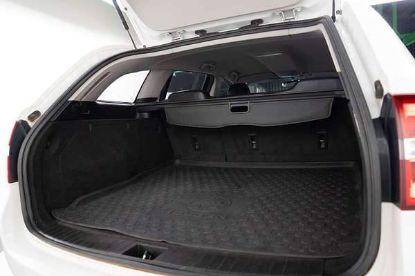 2016 Holden Commodore SV6 Black VF Series II