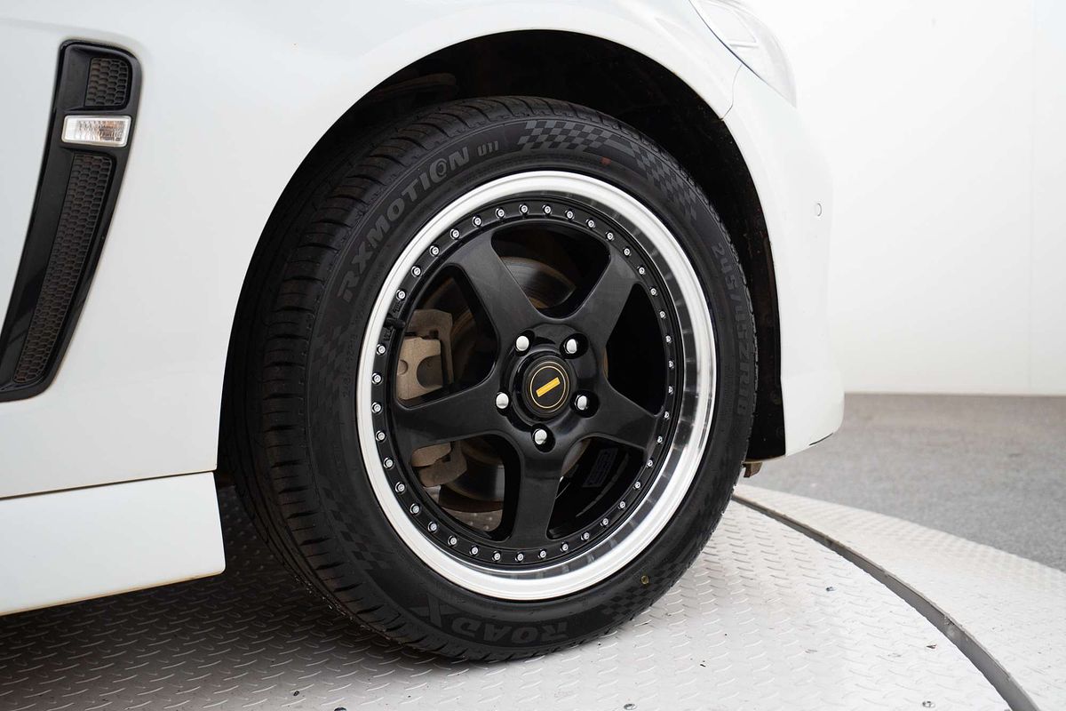 2016 Holden Commodore SV6 Black VF Series II