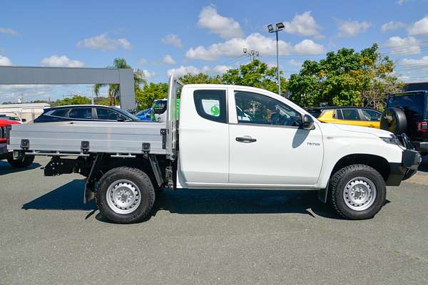 2021 Mitsubishi Triton GLX MR 4X4