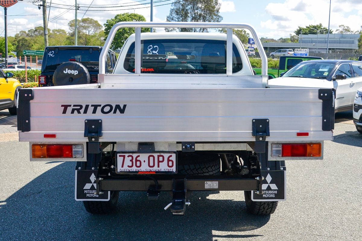 2021 Mitsubishi Triton GLX MR 4X4