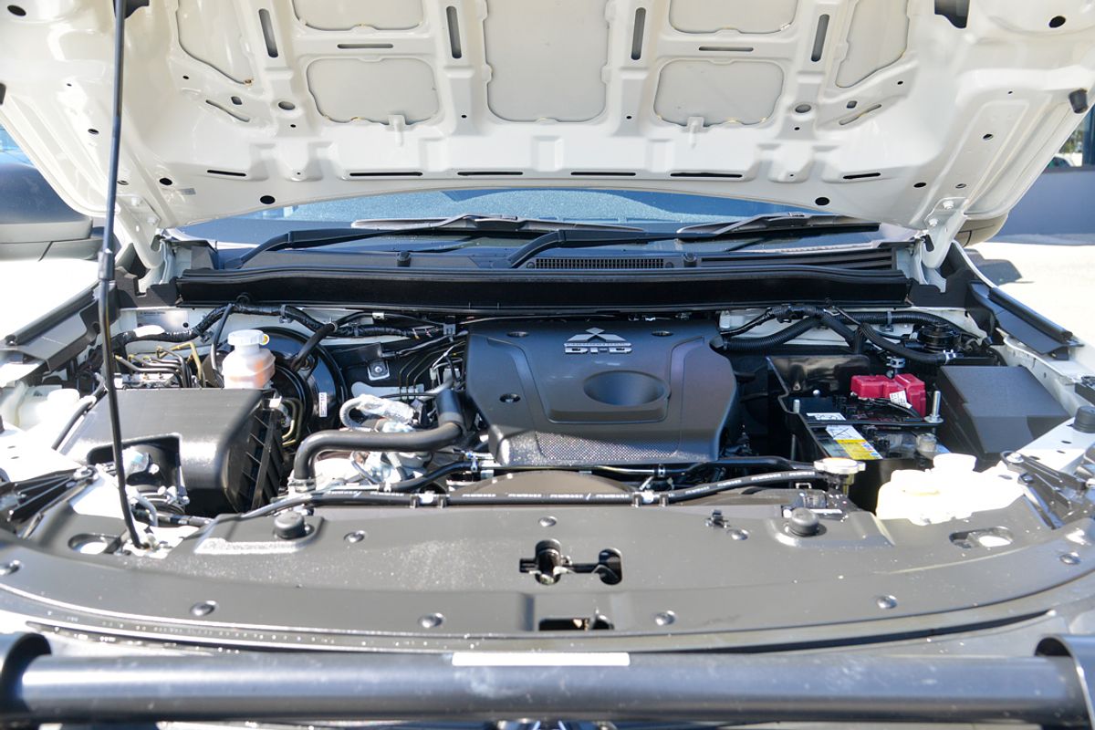 2021 Mitsubishi Triton GLX MR 4X4