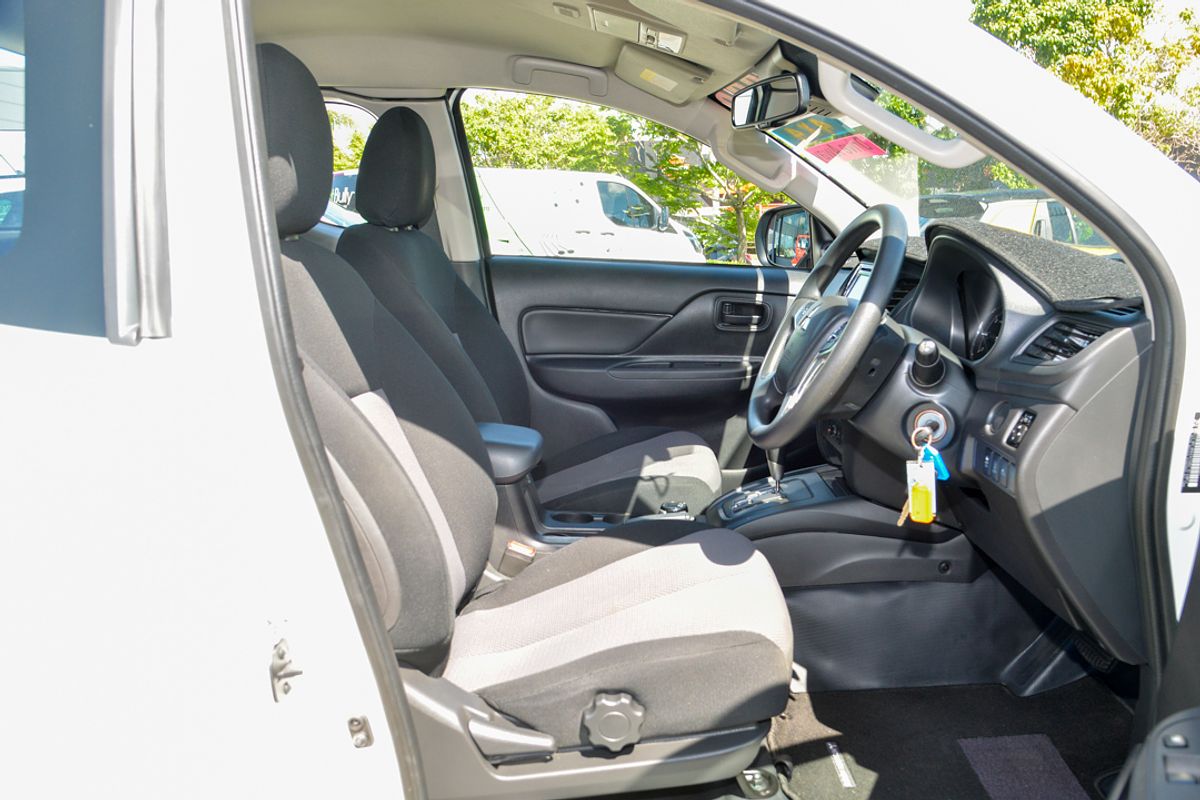 2021 Mitsubishi Triton GLX MR 4X4