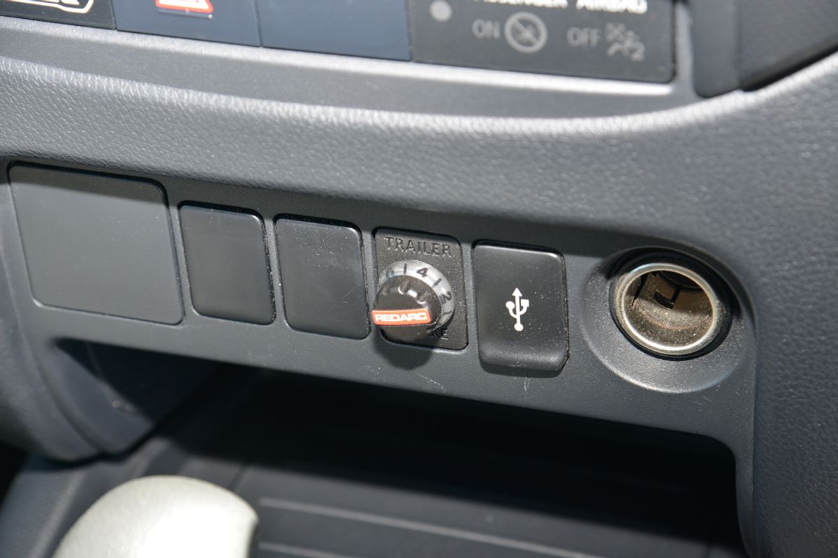 2021 Mitsubishi Triton GLX MR 4X4