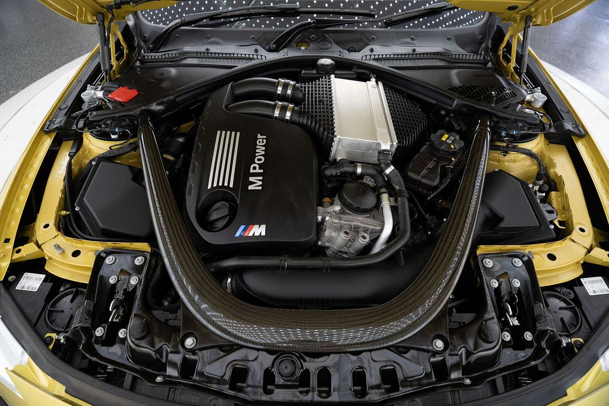 2014 BMW M4 F82